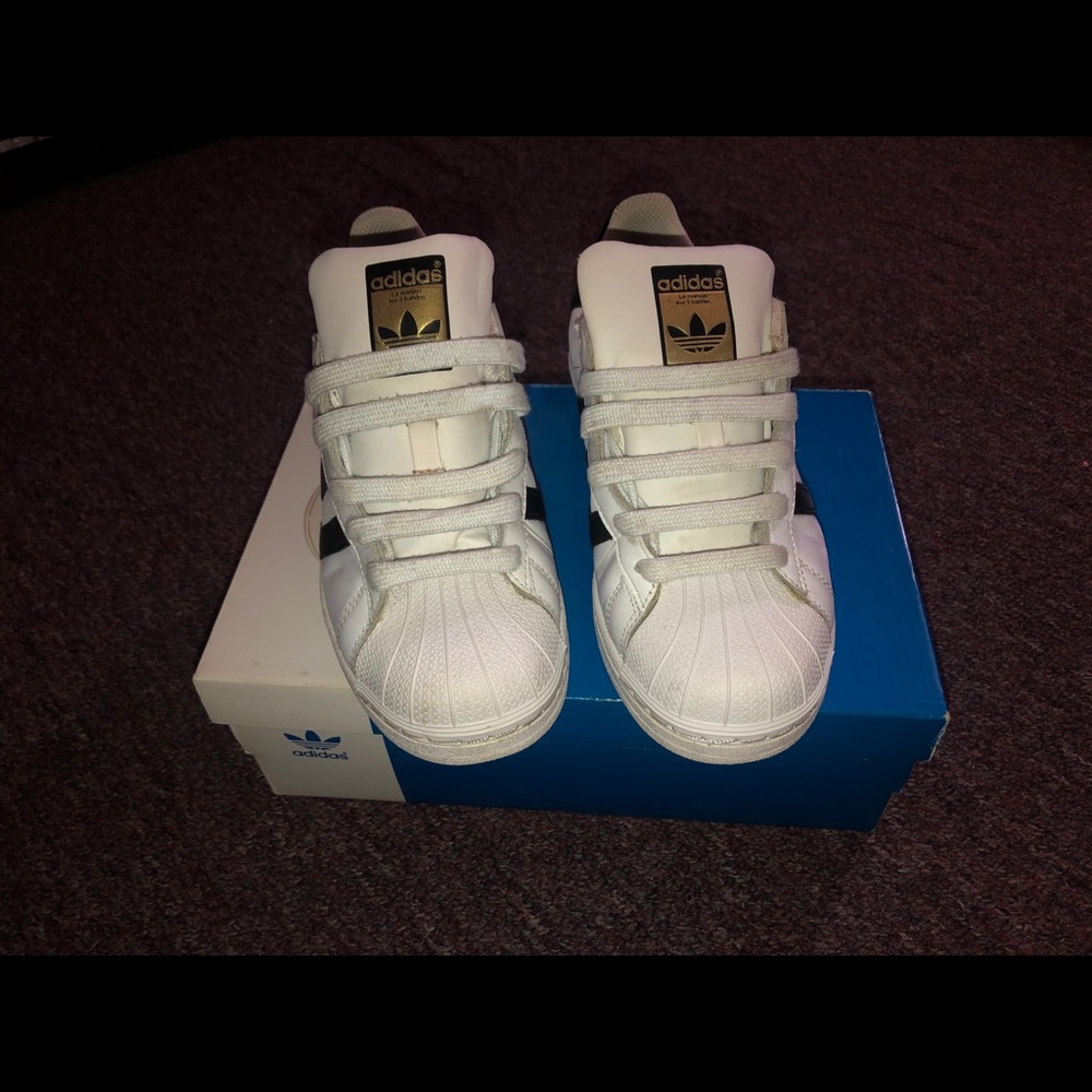 ADIDAS Superstar Shell Tops - Used! - Picture 6 of 6